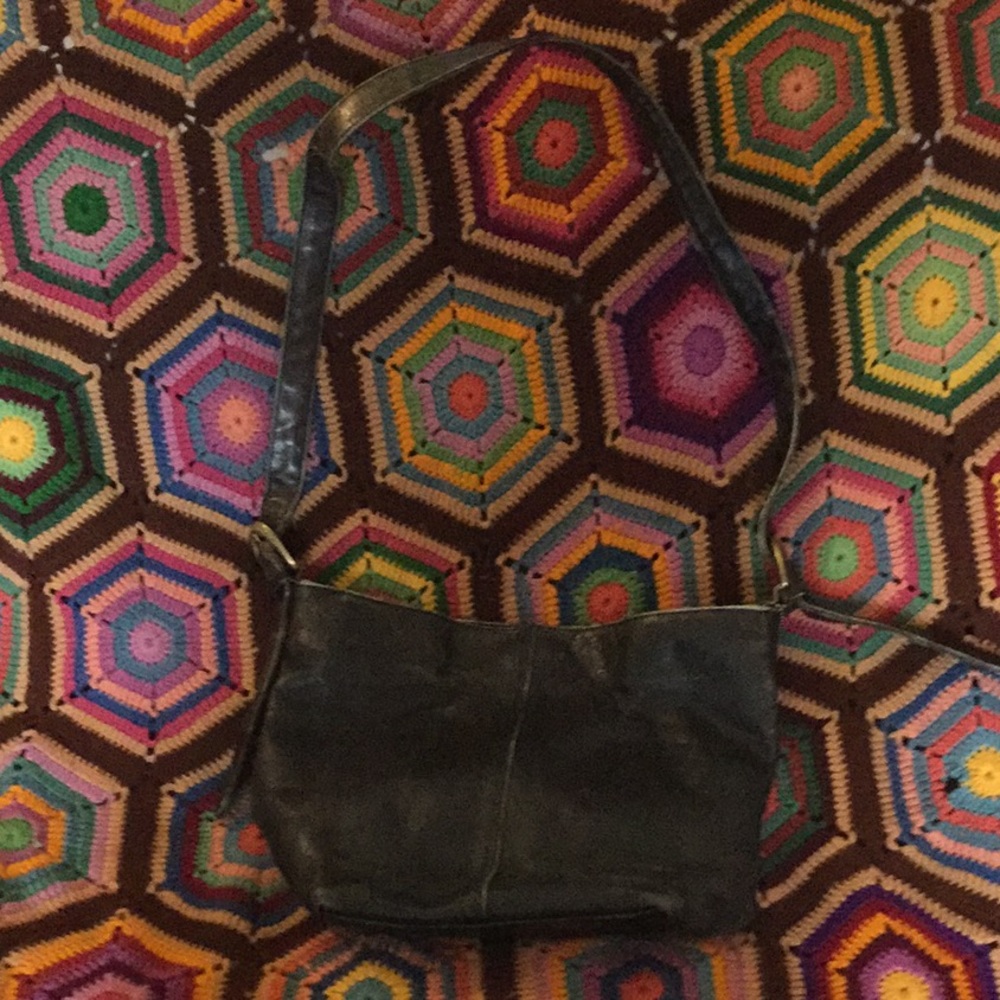 Stone Mountain black leather bag